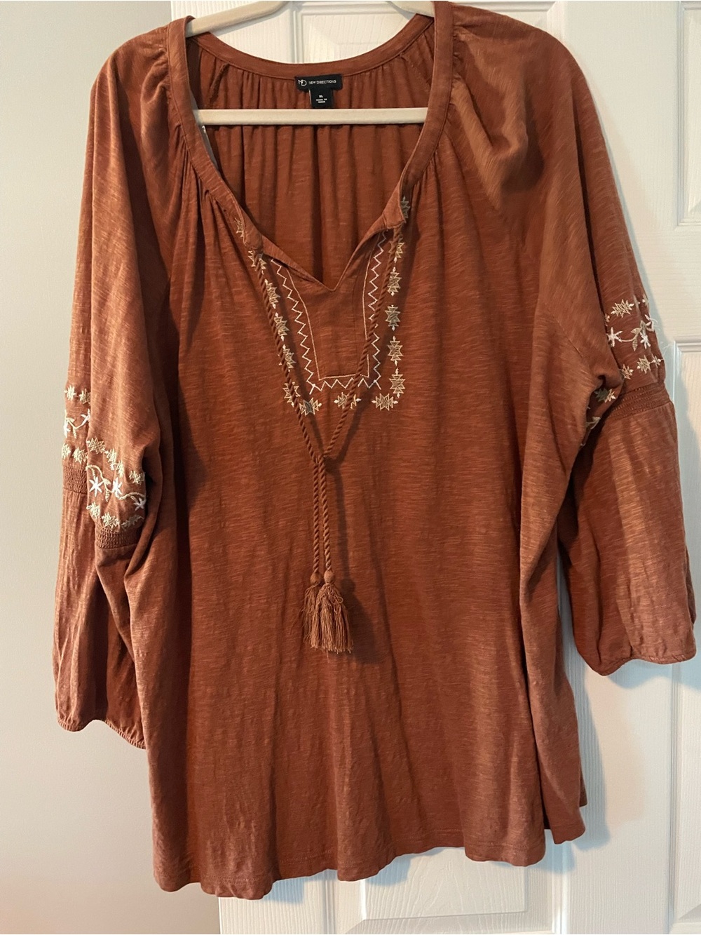 ND Boho Embroidered Tassel-Tie Tunic